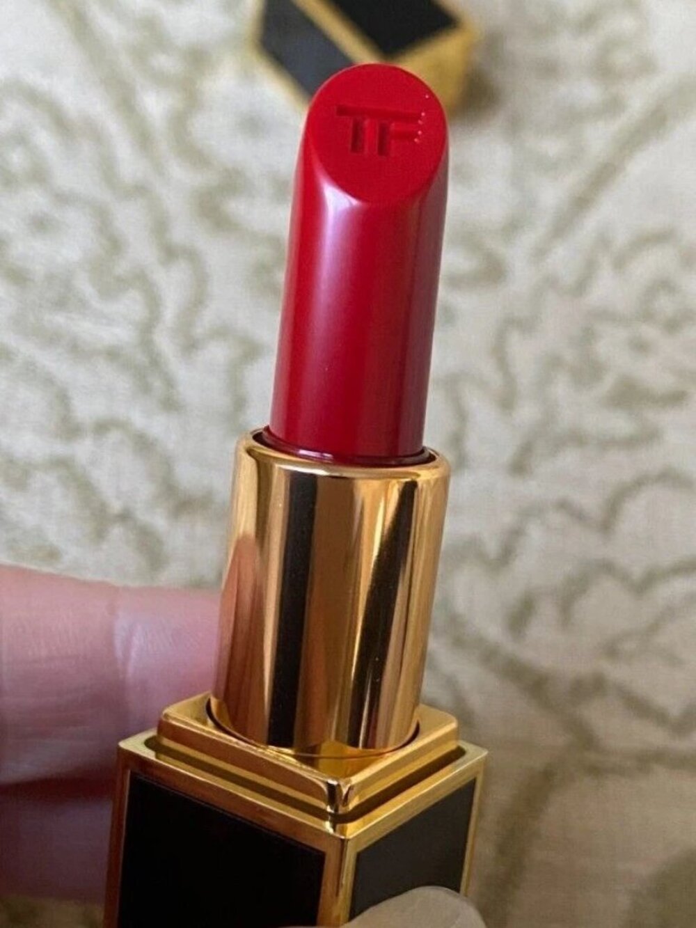 NEW TOM FORD BOY & GIRLS LIP COLOR LIPSTICK~2A TAYLOR~0.07 OZ / 2 g